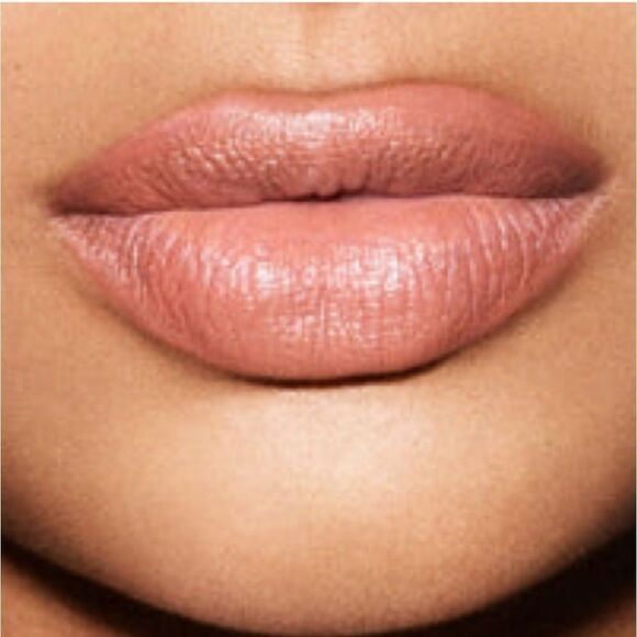 FENTY BEAUTY Icon Semi-Matte Lipstick Fill and case in Pose Queen - Picture 8 of 10